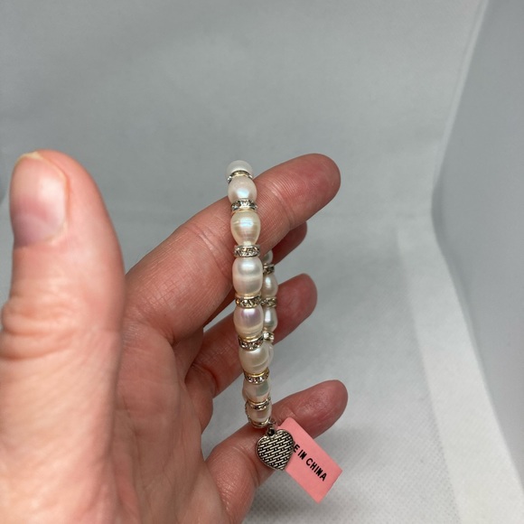 NWT Fresh Water Off White Colored Pearls with Australian & Crystal BraceletJ92 - Picture 4 of 5